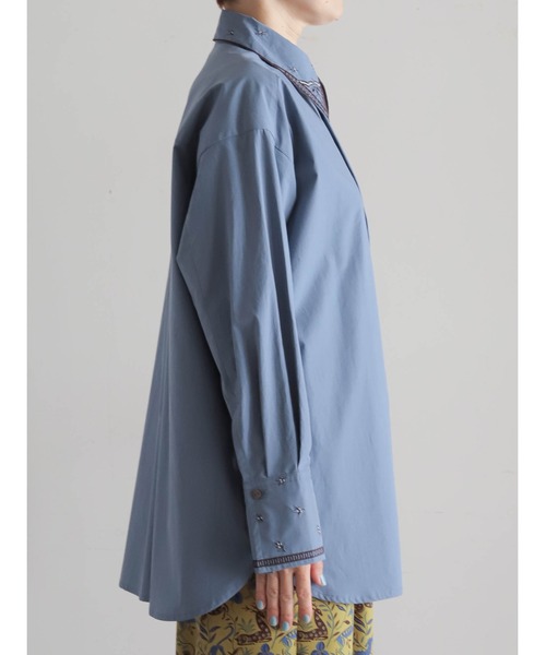 FIL DE FER(フィルデフェール)の「パーツ刺繍コットン ロングシャツ(シャツ/ブラウス・レディース・ブルーグレー/ブラウン・FREE)」の22枚目の写真