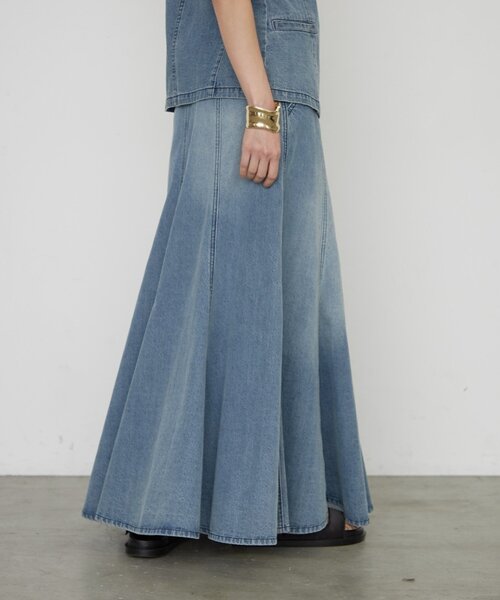 LOUNGEDRESS（ラウンジドレス）の「《セットアップ可》ブルーデニムマーメイドスカート（スカート・レディース・ブルー・SMALL/MEDIUM）」の3枚目の写真