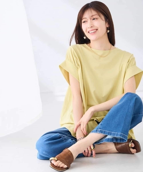 a.v.v(アーヴェヴェ)の「ボリュームスリーブフレアカットソー(Tシャツ/カットソー・レディース・ネイビー/グリーン/クリーム・38/40)」の14枚目の写真