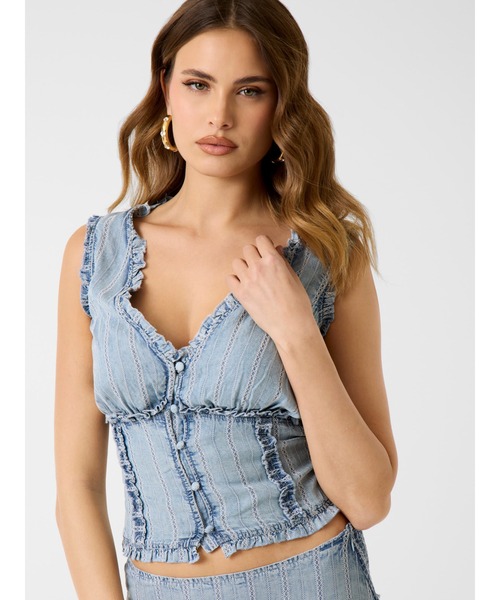 Guess(ゲス)の「REBECA Top トップス キャミソール タンクトップ デニム(キャミソール・レディース・ライトインディゴブルー・LARGE)」の1枚目の写真