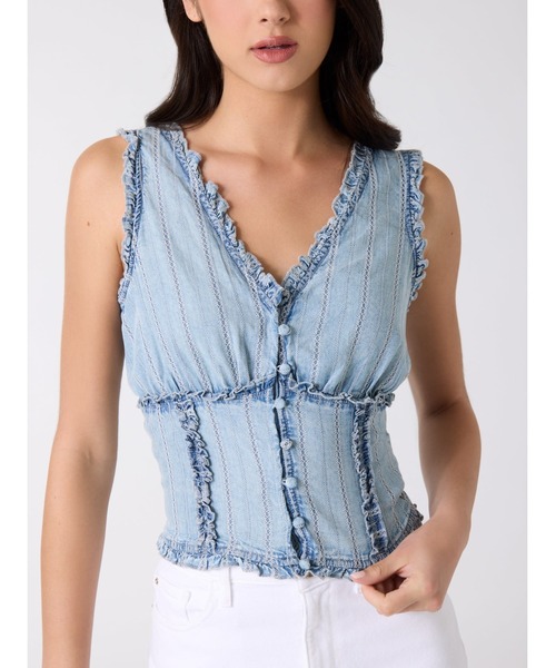 Guess(ゲス)の「REBECA Top トップス キャミソール タンクトップ デニム(キャミソール・レディース・ライトインディゴブルー・LARGE/MEDIUM/SMALL/X-SMALL)」の4枚目の写真