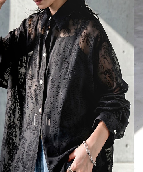 antiqua(アンティカ)の「バックスリット シアーシャツ(シャツ/ブラウス・レディース・ホワイト/ブラック・ONESIZE)」の11枚目の写真