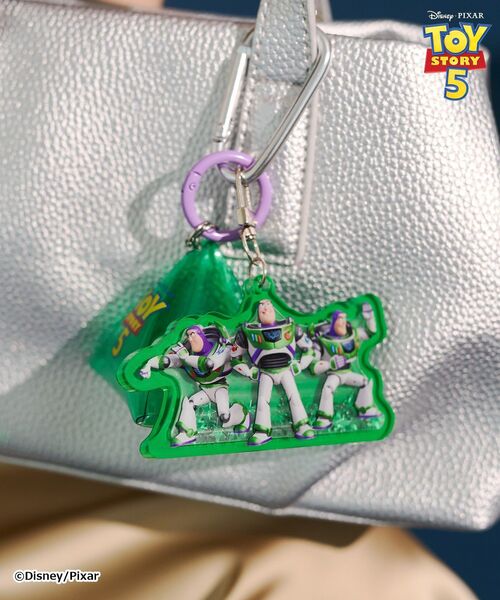 Disney(ディズニー)の「【TOY STORY 5】ポーチ付きシャカシャカチャーム(コインケース・レディース・グリーン/ブルー/ピンク/イエロー・FREE)」の9枚目の写真