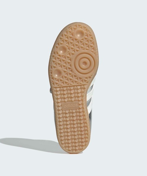 adidas(アディダス)の「サンバ ジェーン シューズ / Samba Jane Shoes メリージェーンスニーカー / アディダスオリジナルス adidas Originals(スニーカー・レディース・シルバー・22.5cm/22.0cm/24.5cm/24.0cm/23.5cm/29.0cm/28.5cm/28.0cm/27.5cm/27.0cm/26.5cm/26.0cm/25.5cm/25.0cm/23.0cm)」の3枚目の写真