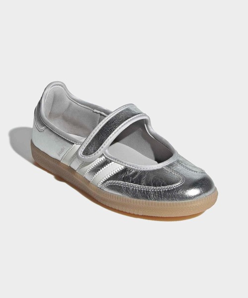 adidas(アディダス)の「サンバ ジェーン シューズ / Samba Jane Shoes メリージェーンスニーカー / アディダスオリジナルス adidas Originals(スニーカー・レディース・シルバー・22.5cm/22.0cm/24.5cm/24.0cm/23.5cm/29.0cm/28.5cm/28.0cm/27.5cm/27.0cm/26.5cm/26.0cm/25.5cm/25.0cm/23.0cm)」の4枚目の写真