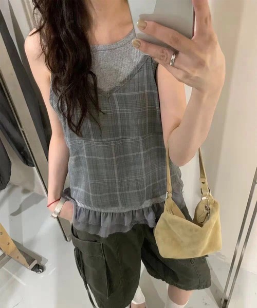 LYEON(リヨン)の「裾フリルタンク×チェックキャミレイヤード2点セット(タンクトップ・レディース・オレンジ/ブルー/グレー・FREE)」の7枚目の写真