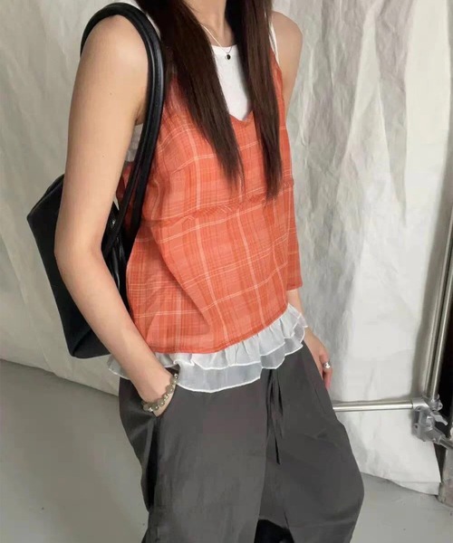 LYEON(リヨン)の「裾フリルタンク×チェックキャミレイヤード2点セット(タンクトップ・レディース・オレンジ/ブルー/グレー・FREE)」の10枚目の写真
