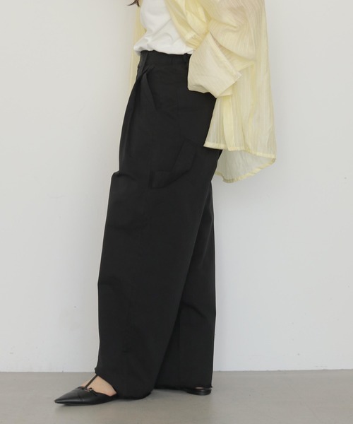 cheriella(シェリエラ)の「【cheriella】ペインタータックワイドパンツ PAINTER TUCK WIDE PANTS(チノパンツ・レディース・ブラック/ブラウン/ベージュ・FREE)」の12枚目の写真