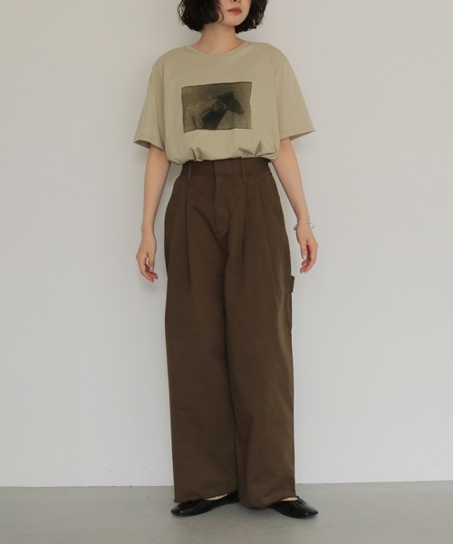 cheriella(シェリエラ)の「【cheriella】ペインタータックワイドパンツ PAINTER TUCK WIDE PANTS(チノパンツ・レディース・ブラック/ブラウン/ベージュ・FREE)」の19枚目の写真