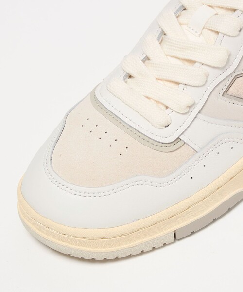 NEW BALANCE(ニューバランス)の「【国内EXCLUSIVE】<New Balance>U950384/スニーカー(スニーカー・メンズ・ベージュ・27.5cm/27cm/26.5cm/26cm/25.5cm/28cm/28.5cm/25cm)」の8枚目の写真