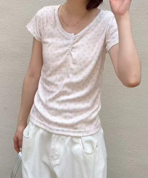 mebole（メボレ）の「flower henley neck T-shirt（Tシャツ/カットソー・レディース・ピンク・FREE）」の11枚目の写真