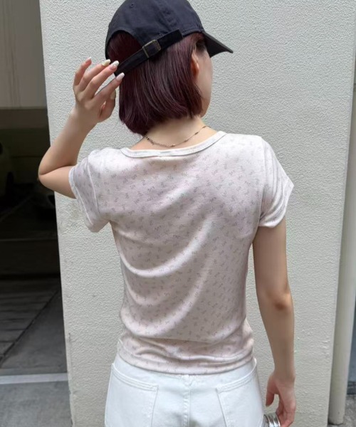 mebole（メボレ）の「flower henley neck T-shirt（Tシャツ/カットソー・レディース・ピンク・FREE）」の16枚目の写真