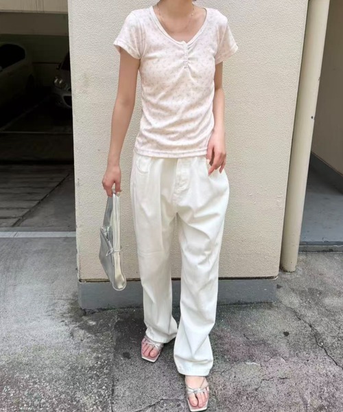 mebole（メボレ）の「flower henley neck T-shirt（Tシャツ/カットソー・レディース・ピンク・FREE）」の17枚目の写真
