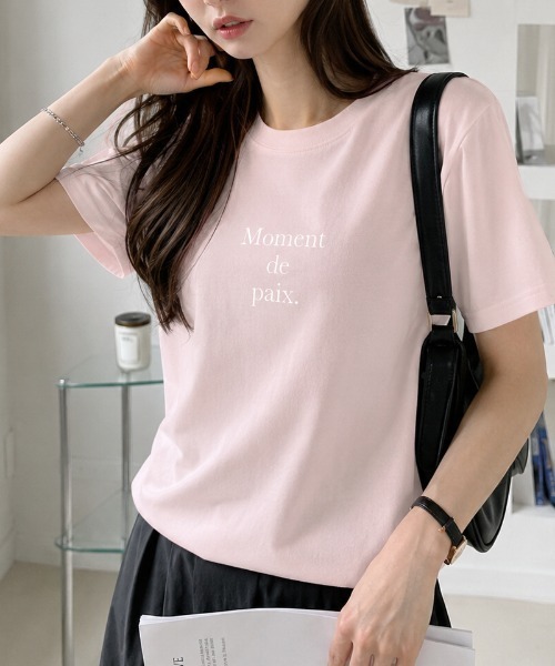 sowme.(ソウミー)の「大人可愛く着回せる?【フレンチロゴ ベーシック Tシャツ】(Tシャツ/カットソー・レディース・ベビーピンク/グレイッシュブルー・LARGE/SMALL/MEDIUM)」の1枚目の写真