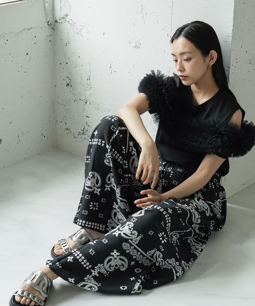mili an deni（ミリアンデニ）の「チェストチュールTシャツ（Tシャツ/カットソー・レディース・ブラック/オフホワイト・M）」の11枚目の写真