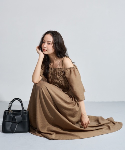mysty woman(ミスティウーマン)の「【セットアイテム】シャーリングブラウスセットワンピース 1054930(ワンピース・レディース・ブラック/アイボリー/ブラウン・FREE)」の20枚目の写真