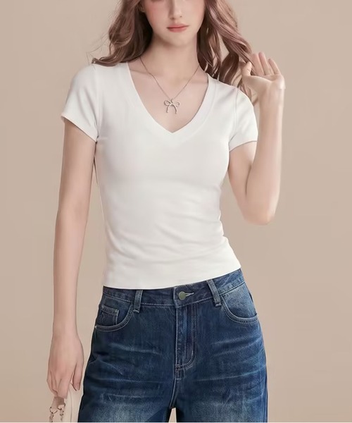 AsheKsha（アシクシャ）の「Vネック半袖Tシャツ（Tシャツ/カットソー・レディース・グレー/ホワイト/ブラック・M）」の11枚目の写真