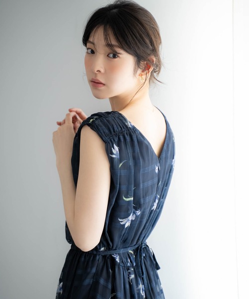 NOELA(ノエラ)の「プリントノースリワンピース(ワンピース・レディース・ネイビー/ブラウン/オフホワイト・S/M)」の18枚目の写真