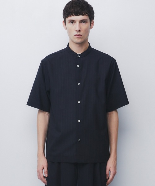 UNITED TOKYO(ユナイテッドトウキョウ)の「【新作】AIR WOOL ストライプバンドカラーシャツ |接触冷感/通気性//夏服/薄手/速乾/軽量/防臭(シャツ/ブラウス・メンズ・ダークネイビー/グレー・2/1)」の15枚目の写真