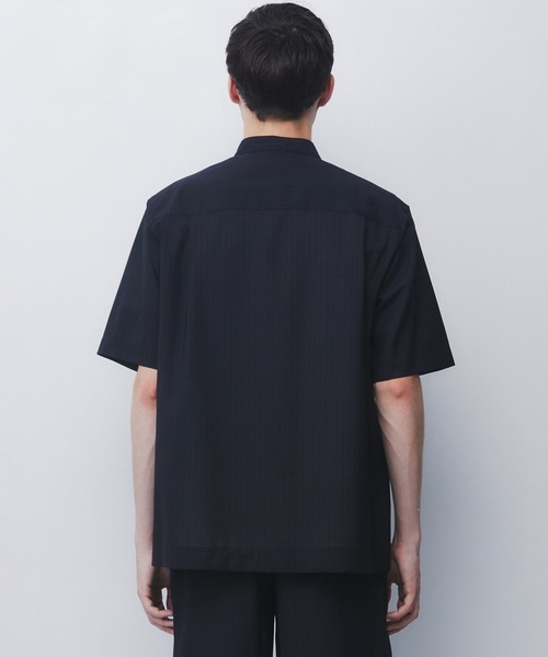UNITED TOKYO(ユナイテッドトウキョウ)の「【新作】AIR WOOL ストライプバンドカラーシャツ |接触冷感/通気性//夏服/薄手/速乾/軽量/防臭(シャツ/ブラウス・メンズ・ダークネイビー/グレー・2/1)」の17枚目の写真