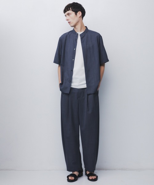 UNITED TOKYO(ユナイテッドトウキョウ)の「【新作】AIR WOOL ストライプバンドカラーシャツ |接触冷感/通気性//夏服/薄手/速乾/軽量/防臭(シャツ/ブラウス・メンズ・ダークネイビー/グレー・2/1)」の3枚目の写真