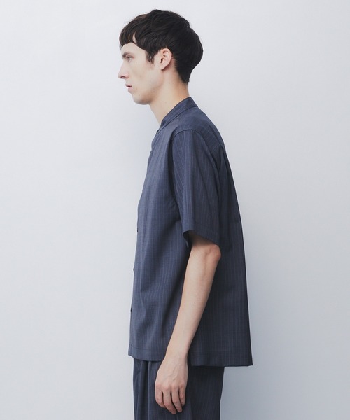 UNITED TOKYO(ユナイテッドトウキョウ)の「【新作】AIR WOOL ストライプバンドカラーシャツ |接触冷感/通気性//夏服/薄手/速乾/軽量/防臭(シャツ/ブラウス・メンズ・ダークネイビー/グレー・2/1)」の10枚目の写真