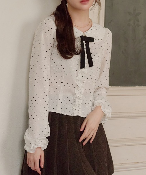 Dot frill blouse — блуза в горох с рюшами