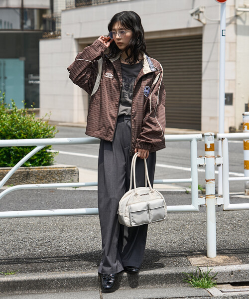 UMBRO（アンブロ）の「UMBRO × FREAK'S STORE/アンブロ 別注 Track Jacket/トラックジャケット（ナイロンジャケット・レディース・ナチュラル/ダークブラウン/ブラック/ブラウン・ﾌﾘ-）」の8枚目の写真