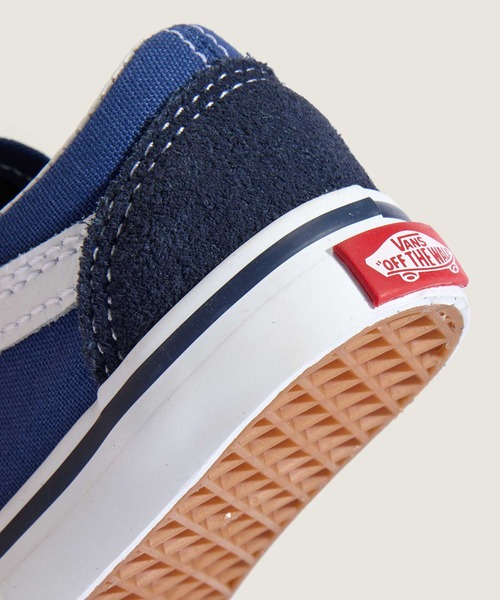 VANS（バンズ）の「トドラー オールドスクール V / T OLD SKOOL V VN000D3YNVY1（スニーカー・キッズ・ネイビー・5/6/8/10）」の6枚目の写真