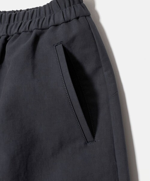 BEAUTY&YOUTH UNITED ARROWS(ビューティーアンドユースユナイテッドアローズ)の「コットン ダブルクロス ドローストリング パンツ(その他パンツ・レディース・ネイビー/ワイン・M/S)」の5枚目の写真