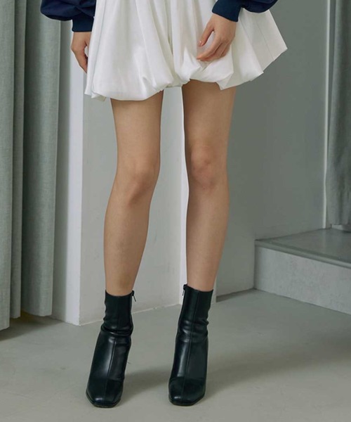 ACYM(アシーム)の「Betty スキニーショートブーツ(ブーツ・レディース・ブラック/ブラウン・MEDIUM/X-LARGE/LARGE/SMALL)」の8枚目の写真