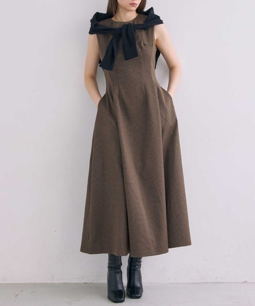 ACYM(アシーム)の「Betty スキニーショートブーツ(ブーツ・レディース・ブラック/ブラウン・MEDIUM/X-LARGE/LARGE/SMALL)」の17枚目の写真
