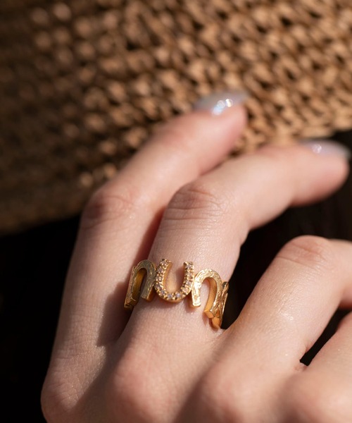 IRIEBEACH(アイリービーチ)の「Eternal horseshoe ring/【ハワイアンジュエリー】【サージカルステンレス】【金属アレルギー対応】【IRIEBEACH / アイリービーチ】つけっぱなしOK(リング・レディース・シルバー/ピンク/ゴールド・9号/11号/13号)」の16枚目の写真