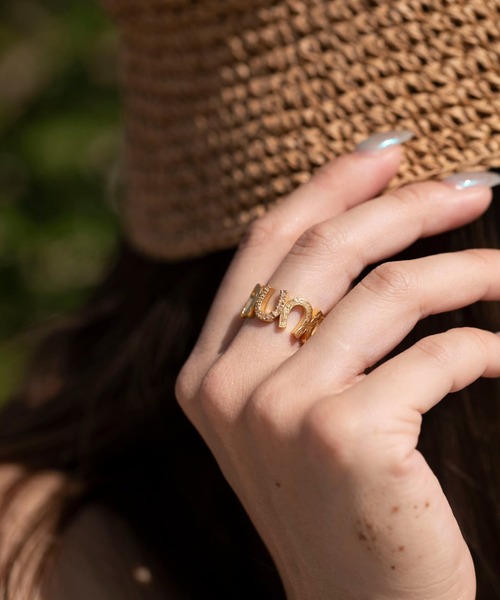 IRIEBEACH(アイリービーチ)の「Eternal horseshoe ring/【ハワイアンジュエリー】【サージカルステンレス】【金属アレルギー対応】【IRIEBEACH / アイリービーチ】つけっぱなしOK(リング・レディース・シルバー/ピンク/ゴールド・9号/11号/13号)」の8枚目の写真