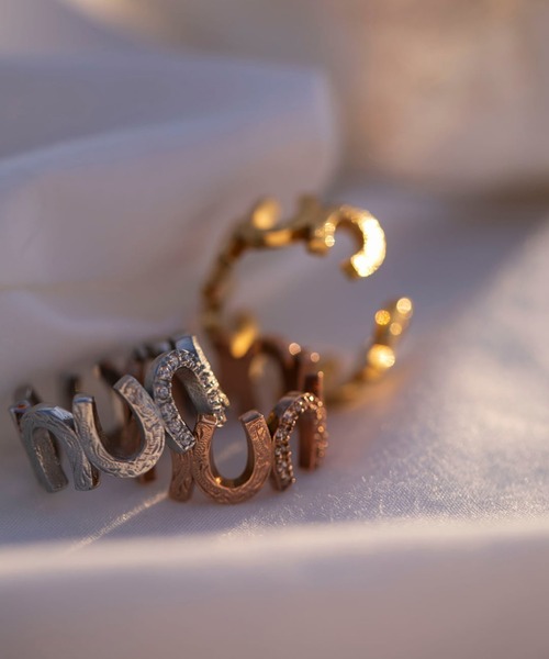 IRIEBEACH(アイリービーチ)の「Eternal horseshoe ring/【ハワイアンジュエリー】【サージカルステンレス】【金属アレルギー対応】【IRIEBEACH / アイリービーチ】つけっぱなしOK(リング・レディース・シルバー/ピンク/ゴールド・9号/11号/13号)」の19枚目の写真