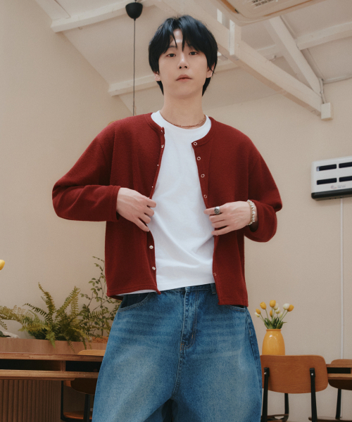 GCLIP(ジクリップ)の「リング S.N.A.P ラウンドネック セミクロップド ニットカーディガン 5Color(カーディガン/ボレロ・メンズ・ブラック/ネイビー/ブラウン/アイボリー/バーガンディー・FREE)」の13枚目の写真