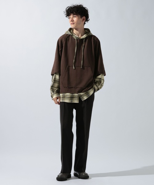 niko and...(ニコアンド)の「ダブルクロスストレートパンツ(スラックス・メンズ・チャコール/ブラック・MEDIUM/LARGE)」の11枚目の写真