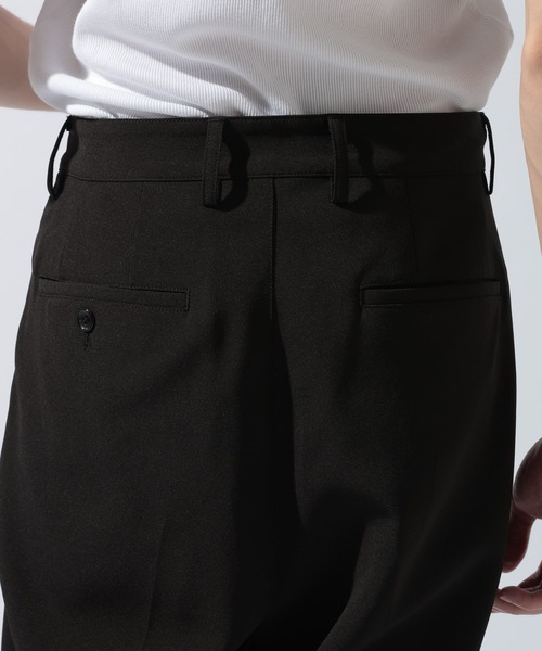 niko and...(ニコアンド)の「ダブルクロスストレートパンツ(スラックス・メンズ・チャコール/ブラック・MEDIUM/LARGE)」の19枚目の写真