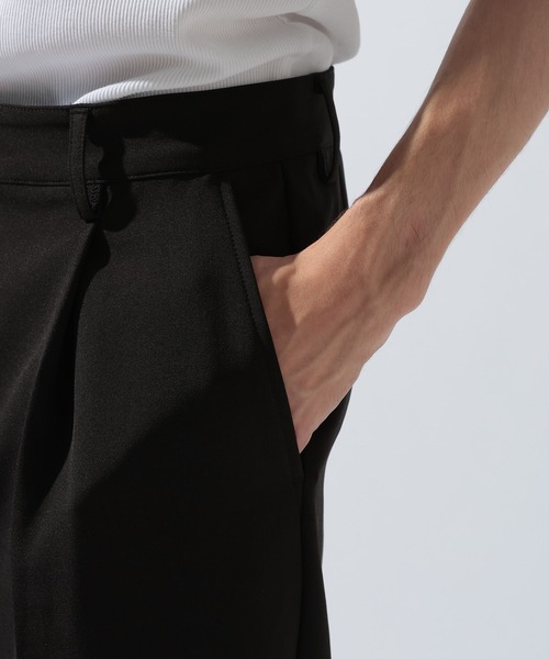 niko and...(ニコアンド)の「ダブルクロスストレートパンツ(スラックス・メンズ・チャコール/ブラック・MEDIUM/LARGE)」の21枚目の写真