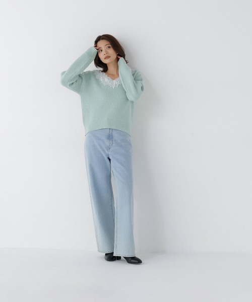 NATURAL BEAUTY BASIC(ナチュラルビューティーベーシック)の「レーストリムVネックニット(ニット/セーター・レディース・オフホワイト/チャコールグレー/グリーン系その他・FREE)」の10枚目の写真