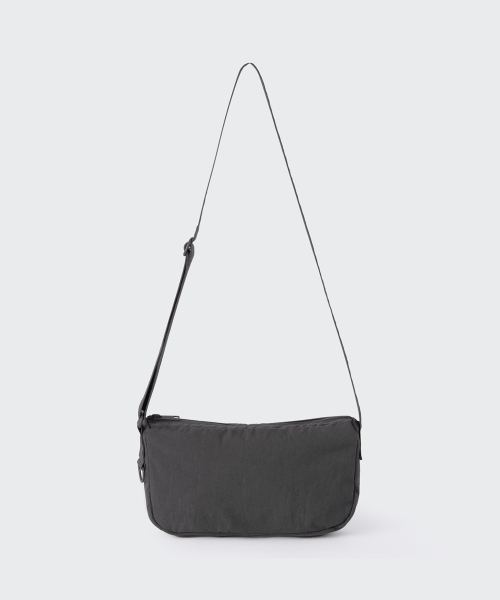 MUSINSA STANDARD WOMAN（ムシンサスタンダードウーマン）の「ウィメンズ CN レクタングルミニクロスバッグ [ダークグレー]（メッセンジャーバッグ・レディース・その他・F）」の3枚目の写真