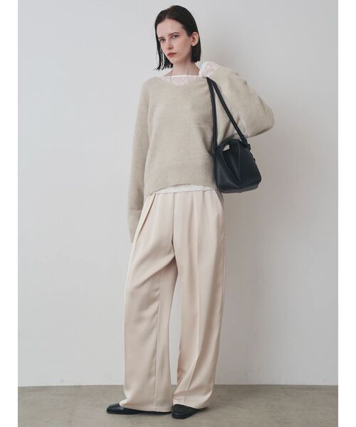 ELENDEEK(エレンディーク)の「シャイニーセミワイドパンツ(その他パンツ・レディース・ブラウン/オフホワイト・2/1)」の21枚目の写真