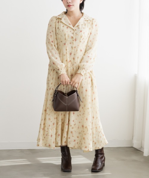 CLETTE(クレット)の「花柄オープンカラーウエストタックワンピース(ワンピース・レディース・イエロー/オフホワイト/ブラック・4L/3L/LL)」の3枚目の写真