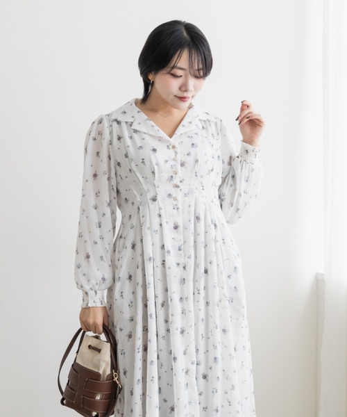 CLETTE(クレット)の「花柄オープンカラーウエストタックワンピース(ワンピース・レディース・イエロー/オフホワイト/ブラック・4L/3L/LL)」の4枚目の写真