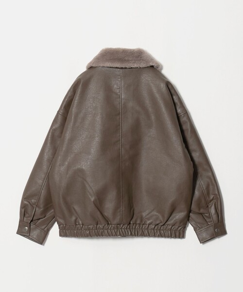 A DAY IN THE LIFE UNITED ARROWS(アデイインザライフユナイテッドアローズ)の「レザーライク ファーカラーブルゾン <A DAY IN THE LIFE>(ブルゾン・レディース・ダークグレー/ダークブラウン/ブラック・FREE)」の4枚目の写真