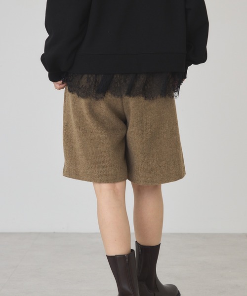 AMERICAN HOLIC（アメリカンホリック）の「ツィードハーフパンツ＜セットアップ対応＞（その他パンツ・レディース・キャメル/チャコールグレー・M/L）」の3枚目の写真