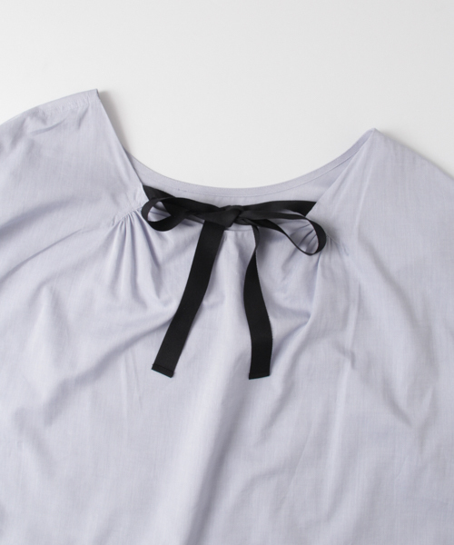 URBAN RESEARCH（アーバンリサーチ）の「UR BACKリボンタックブラウス（シャツ/ブラウス・レディース・オフホワイト/ストライプ/サックスブルー・FREE）」の11枚目の写真