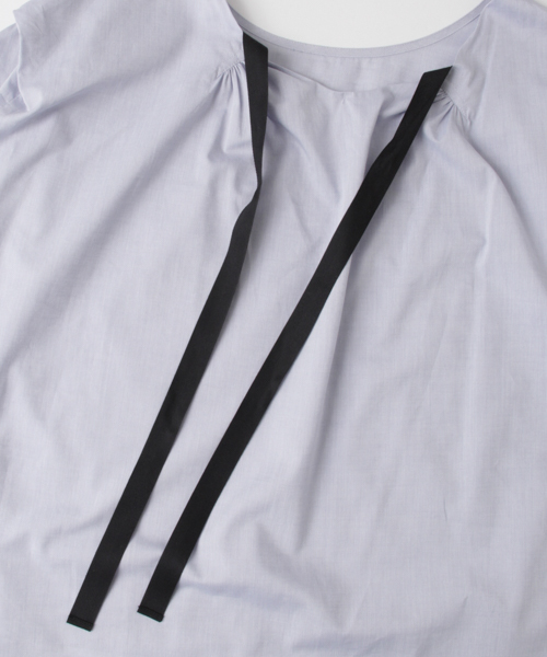 URBAN RESEARCH（アーバンリサーチ）の「UR BACKリボンタックブラウス（シャツ/ブラウス・レディース・オフホワイト/ストライプ/サックスブルー・FREE）」の12枚目の写真