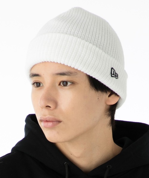NEW ERA（ニューエラ）の「NEWERA KNIT CAP SOFT CUFF（ニットキャップ/ビーニー・メンズ・ブラック/アイボリー/ネイビー/ベージュ/ホワイト/ライトグレー/ブラック系その他/アーミー/バーガンディー/ブルー系その他/ブルー/レッド/グリーン/ベージュ系その他/オレンジ/ゴールド/ライトブルー/オリーブ/オフホワイト/ネイビー系/レッド系その他2・FREE）」の2枚目の写真