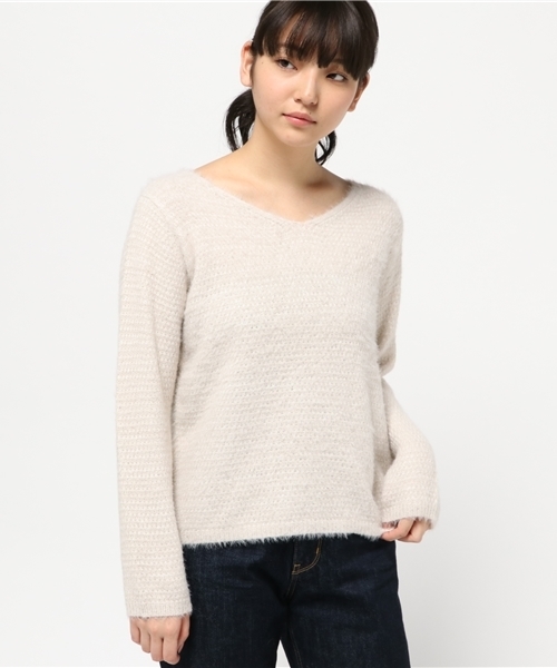 NATURAL BEAUTY BASIC（ナチュラルビューティーベーシック）の「フェザーラメニット（ニット/セーター・レディース・ピンク/ブルー/ベージュ・MEDIUM）」の2枚目の写真